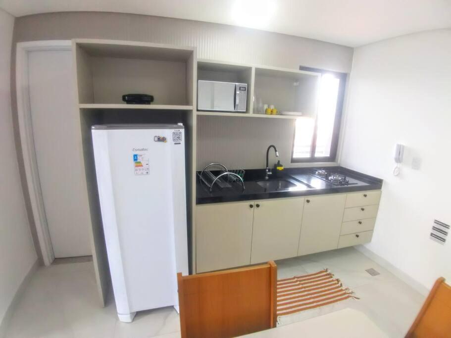 Flat 306 Rua Das Piscinas Naturais - Centro De Porto Порту-де-Галиньяш Экстерьер фото