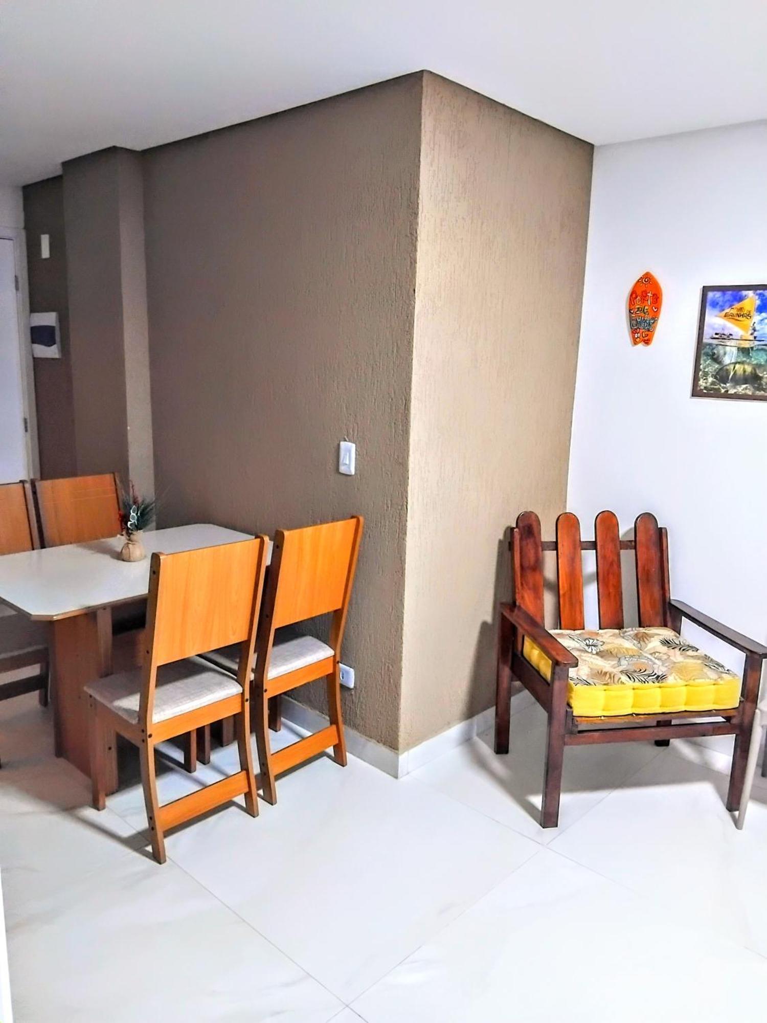 Flat 306 Rua Das Piscinas Naturais - Centro De Porto Порту-де-Галиньяш Экстерьер фото